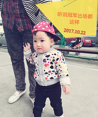 "【萌宝写真】爱运动的女儿-萌娃和高手的撞击..."