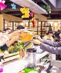 Baby开天价火锅店 网友:一顿饭花了半个月工资