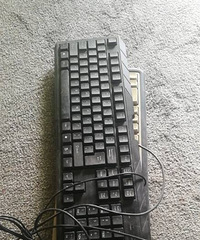 ���̶���