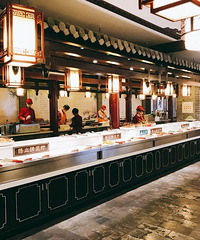 "谁说景区吃饭都很贵?灵隐寺门口的这家素食餐厅,花25元竟然能"