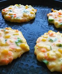 "『知食小菜谱』虾仁玉米小煎饼,一口香甜一口Q"