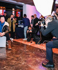 好“摄”之徒首碰面 孙楠做摄影师与潘石屹互拍