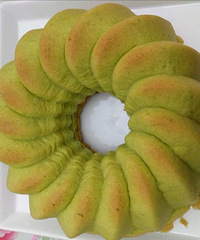萨瓦林菠菜汁戚风蛋糕