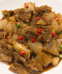 "萝卜牛腩(初试港顺公司新出品的风味萝卜酱"