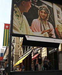 "温州老板娘登上Gucci大片,还是第一次。30年,浙江人终于"