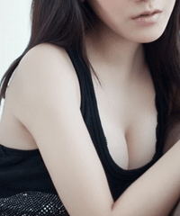 "断奶后胸部下垂怎么办?小方法教你如何恢复乳房弹性"