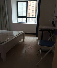 "个人福鼎家园单间独立卫生间厨房主卧飘窗,价格实惠,无中介费"