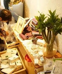 "挂着羊肉招牌却在人脸上动刀,小心被非法医美坑了"