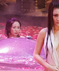 柳岩因电影破亿深夜发性感照 网友:这是喷血福利啊