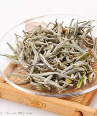 "白茶中的维生素A可保护眼睛"