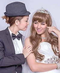 "90后小夫妻拍反串婚纱照 网友赞新郎新娘一样美"