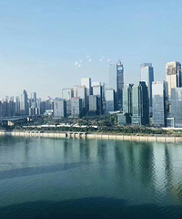 我在这儿等着你前来,等着你来把我看