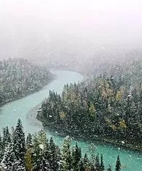 冬天去看雪,不一定非雪乡不可。