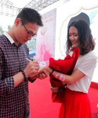 "“男大当婚女大当嫁”过时了吗?为什么越来越多的人打算晚婚"