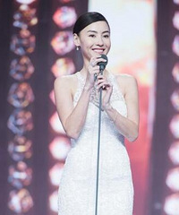 张柏芝自曝大儿子安静爱读书,小儿子活泼好动反差大