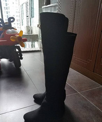 "玖熙的靴子,内增高5cm,由于要经常抱娃"