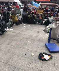 四季青清仓大处理!拼了老命才抢几件!