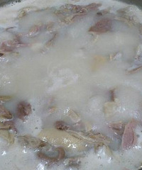 "天冷了,这么做羊肉汤肉烂汤甜无膻味"
