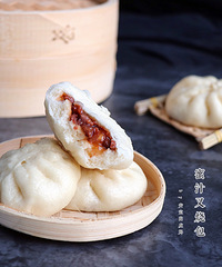 咸甜味美的蜜汁叉烧包