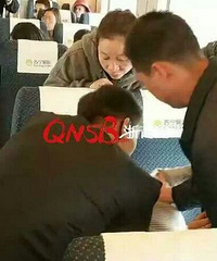 "春运暖心故事!孕妇列车上即将临盆,D31"
