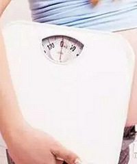 "杭州一女子怀孕27周体重却增加近30斤,"