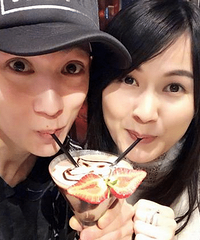 首露正面!吴尊晒家人温馨照,老婆林丽莹笑容甜