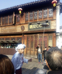 �º������M����