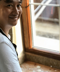 黄磊为家人做饺子满脸幸福 网友的评论亮了