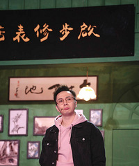 李鸣宇春晚人气大增 网友赞其有冯家班“一哥”风范