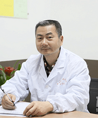 7年的白癜风3次治愈 清纯女孩终于恢复美丽容颜