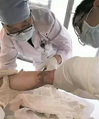 "4岁儿子感冒,妈妈这样治疗,结果要做植皮"