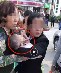 "毁了两个家!高空抛苹果砸伤女婴嫌疑人疑为11岁女孩…"