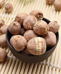 "夏季没有比吃莲子更惬意养生的事了"