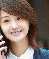 郑爽新剧素颜朴素如贫民 网吐槽:这明明是她机场照