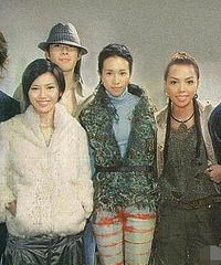 回忆杀!吴建豪晒15年前旧照周杰伦张惠妹齐出镜