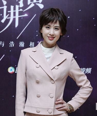 "黄圣依卧室内景首曝光 现代风简约大气又奢华"