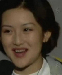 谢娜20年前旧照曝光 青春靓丽笑容灿烂(图)