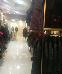 海宁皮革城附近服装店转让