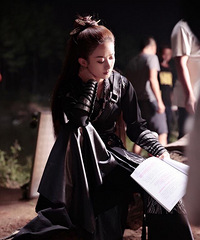 赵丽颖时隔一个月首次出镜,状态奇佳好似二八少女