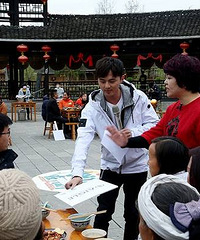 《我们在行动》叶祖新造势订货会 遵义公益之行获赞