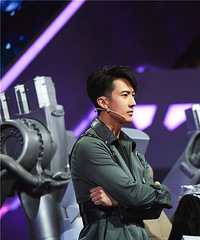 《这就是铁甲》进入猎机战 吴尊“白来”之后又心软