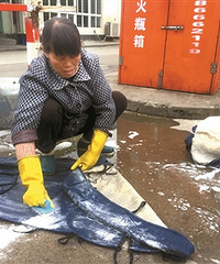 杭州出租车座套多久换洗一次?被随机采访震惊到了