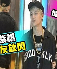自从恋爱后就经常秀甜蜜,每时每刻都要待在一起