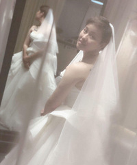 队友晒上海女排假小子婚纱照 王唯漪:不一样的我