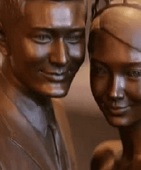 办公室里放和老婆结婚雕塑,半夜看着慎得慌