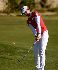 高清:LPGA洛杉矶公开赛次轮 冯珊珊领衔出战