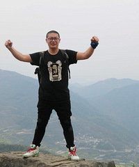 87的兔子 爱好爬山 从来不游戏讨厌赌的