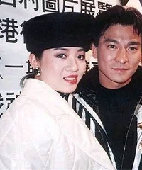 她是刘德华第一个女人,美到让梅艳芳嫉妒!今53岁却成这样