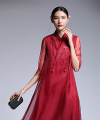 婚礼上妈妈美成赵雅芝,全靠9家私藏妈妈礼服店