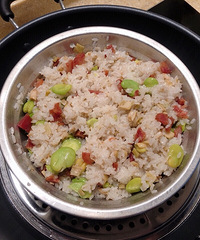 香肠蚕豆糯米饭